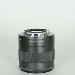 Canon EF-M18-55mm F3.5-5.6 IS STM Canon EF-M18-55mm F3.5-5.6 IS STM