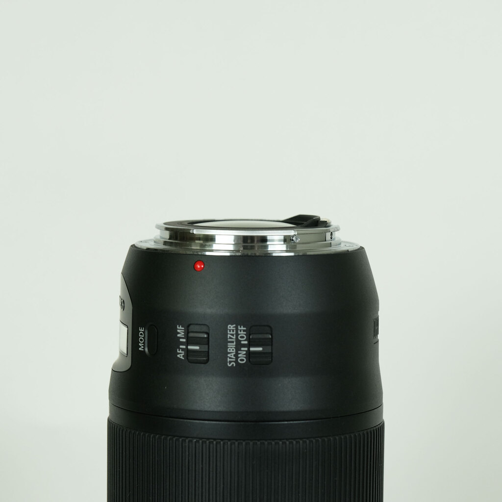 Canon EF70-300mm F4-5.6 IS II USM Canon EF70-300mm F4-5.6 IS II USM