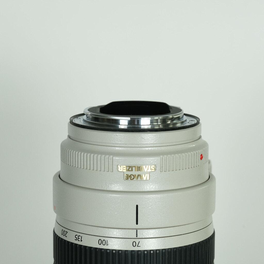 Canon EF70-200mm F2.8L IS II USM Canon EF70-200mm F2.8L IS II USM