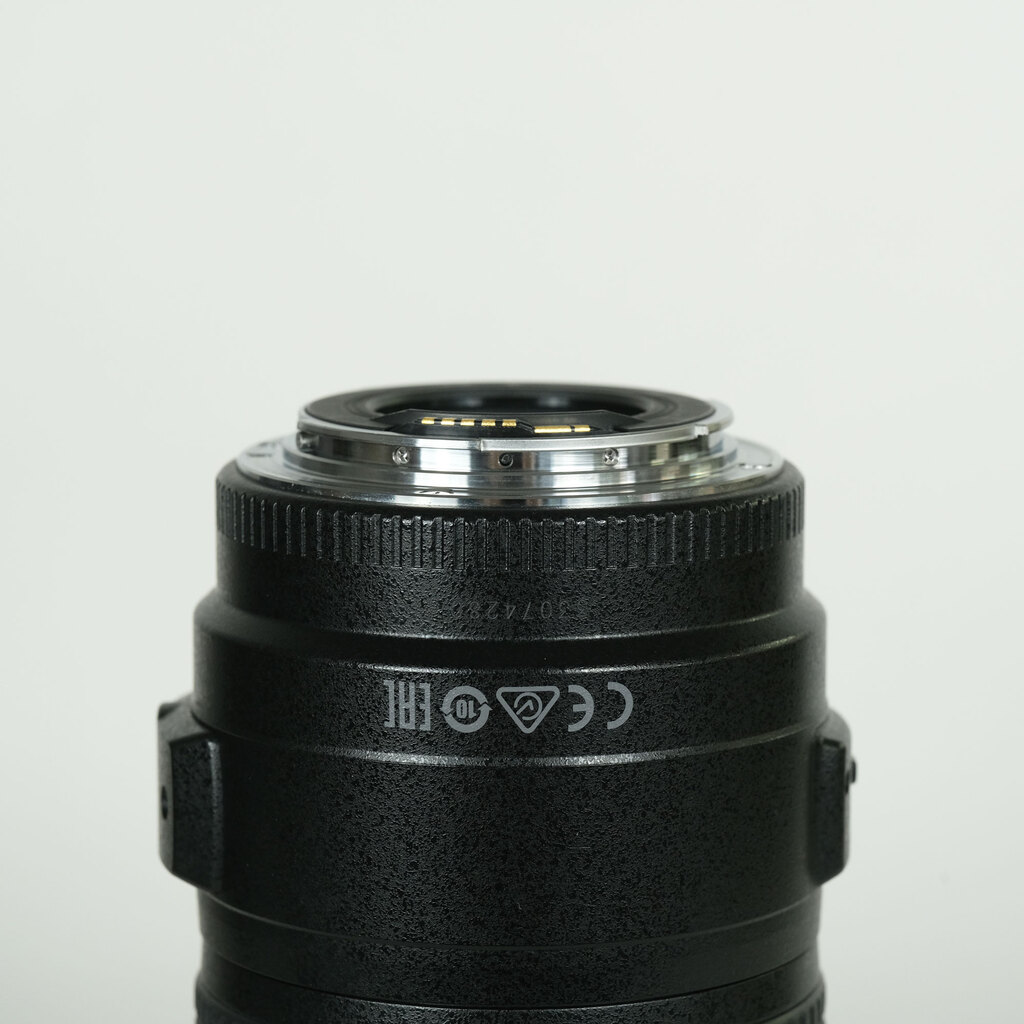 Canon EF70-300mm F4-5.6 IS USM Canon EF70-300mm F4-5.6 IS USM