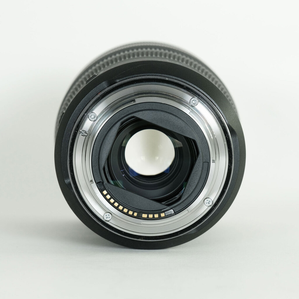 Canon RF24-70mm F2.8 L IS USM Canon RF24-70mm F2.8 L IS USM