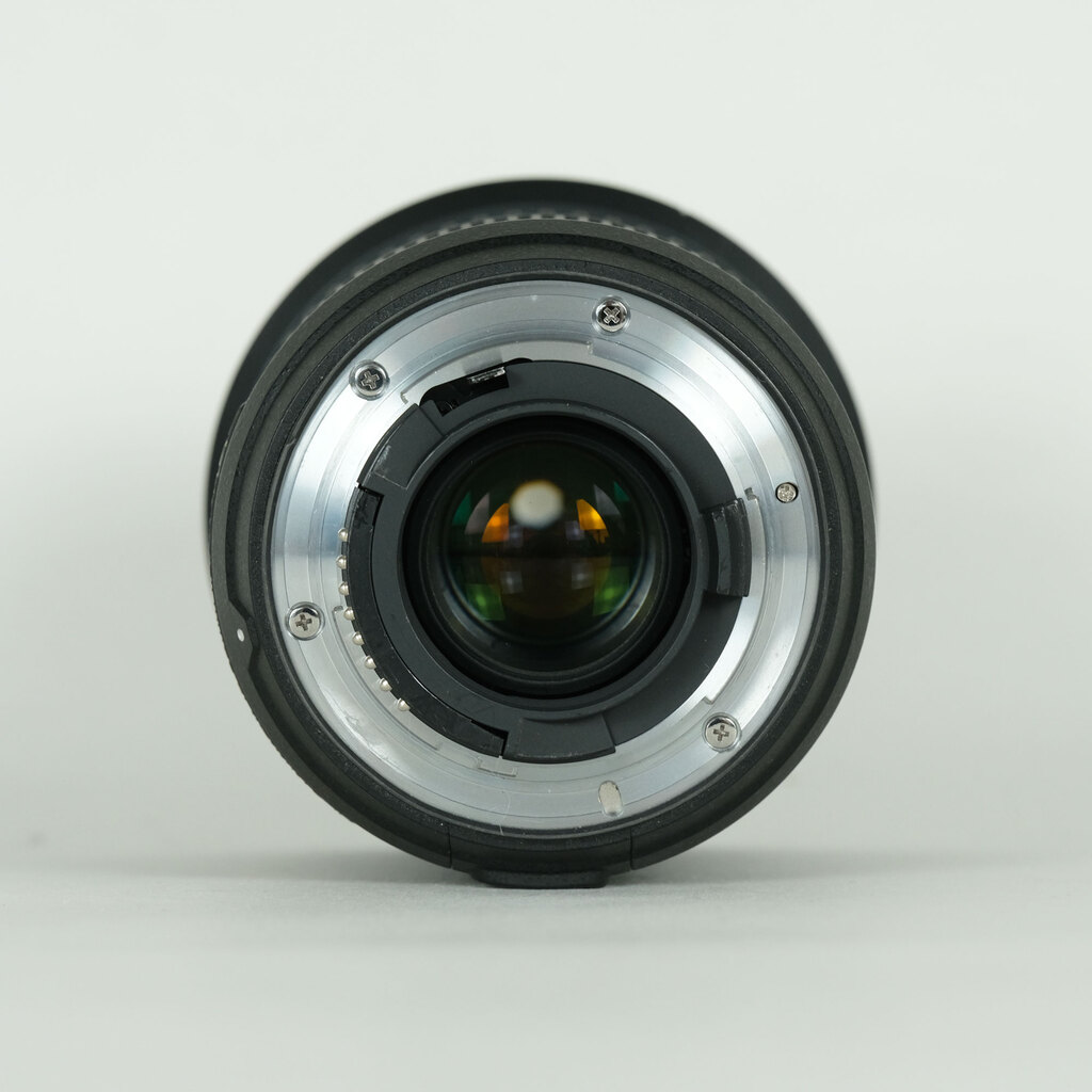 Nikon AF-S DX NIKKOR 10-24mm f/3.5-4.5G ED Nikon AF-S DX NIKKOR 10-24mm f/3.5-4.5G ED