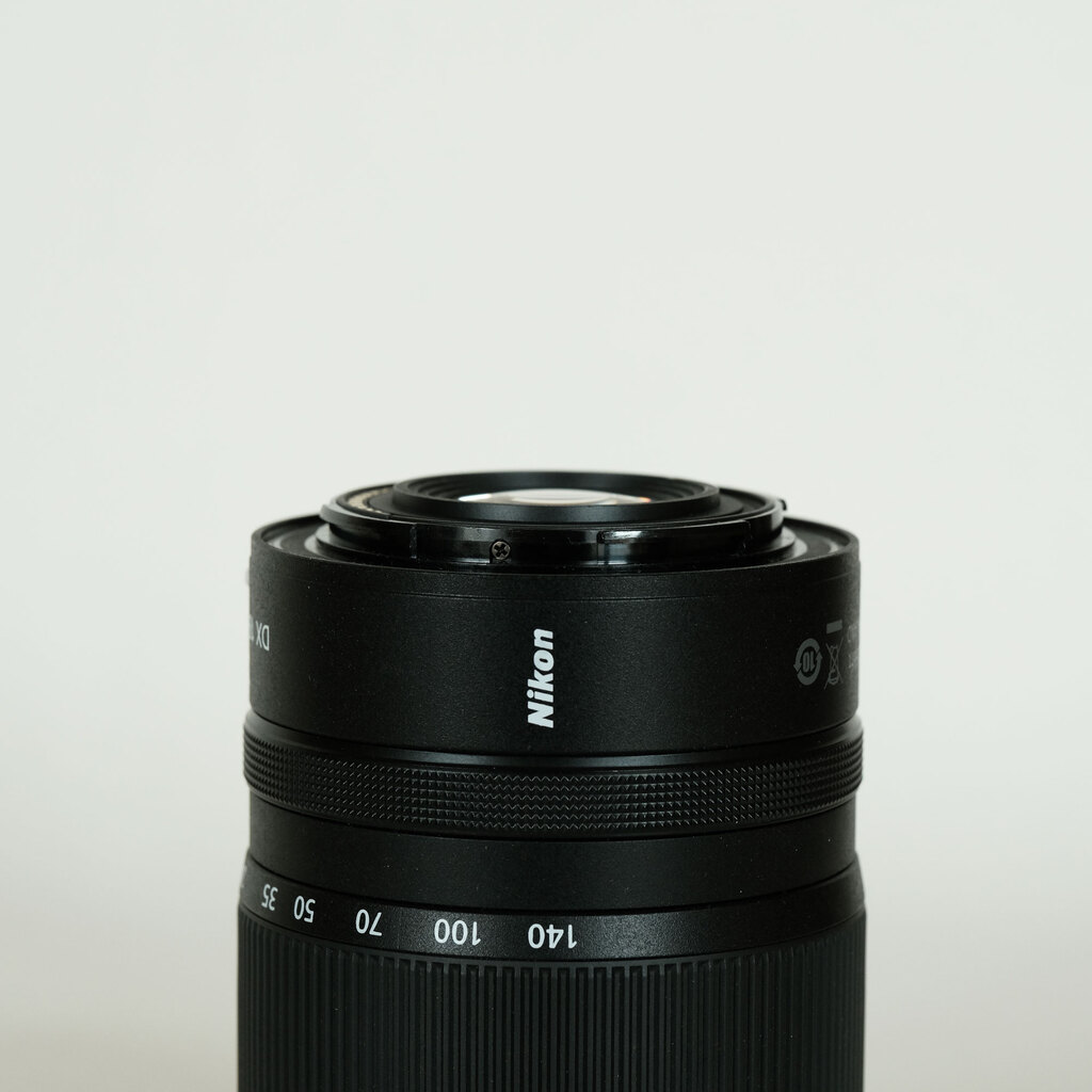 Nikon NIKKOR Z DX 18-140mm f/3.5-6.3 VR Nikon NIKKOR Z DX 18-140mm f/3.5-6.3 VR