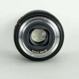 Canon EF24-105mm F4L IS II USM Canon EF24-105mm F4L IS II USM