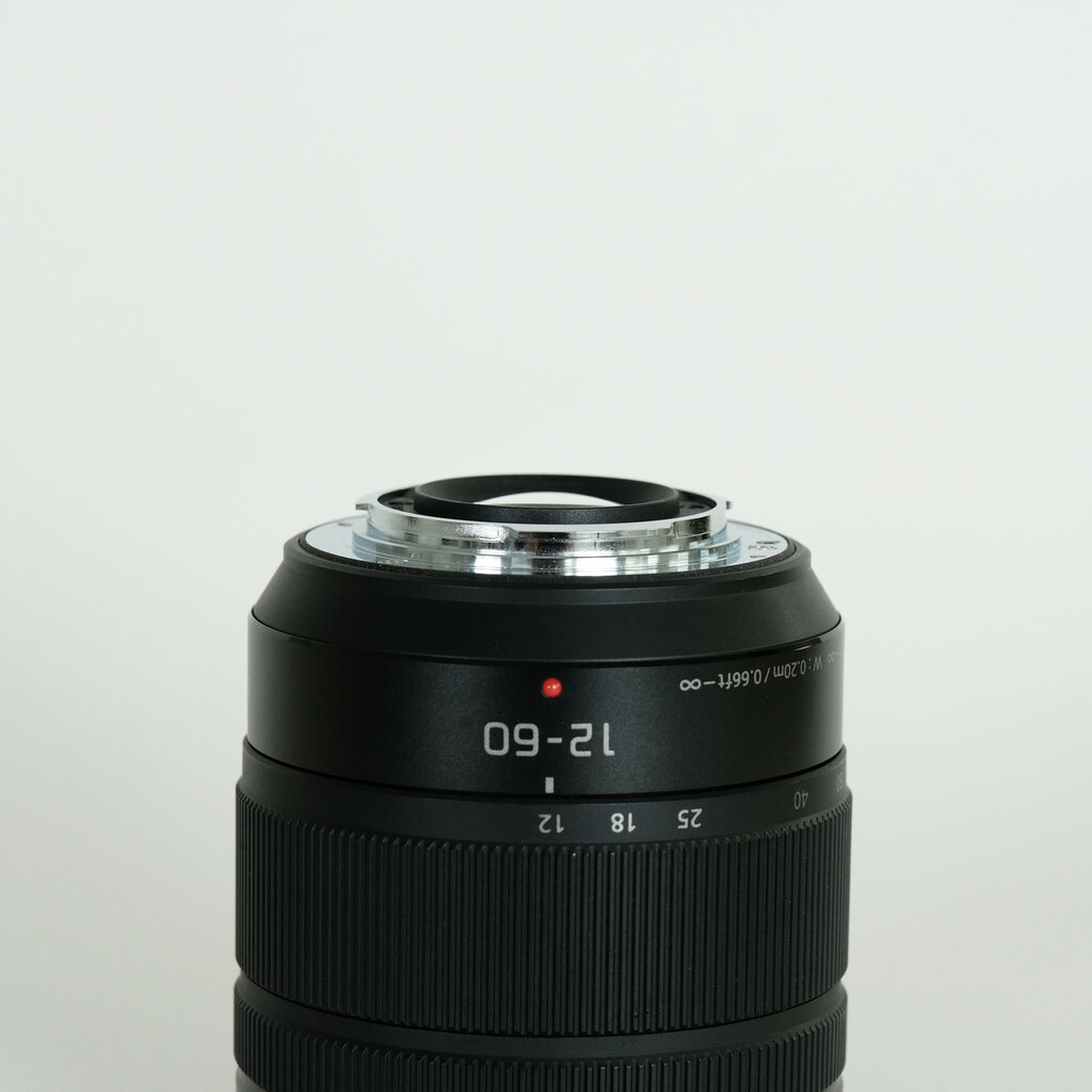 Panasonic LUMIX G VARIO 12-60mm / F3.5-5.6 ASPH. / POWER O.I.S. Panasonic LUMIX G VARIO 12-60mm / F3.5-5.6 ASPH. / POWER O.I.S.