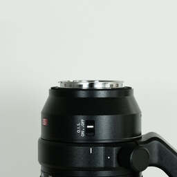 Panasonic LUMIX S PRO 70-200mm F4 O.I.S. Panasonic LUMIX S PRO 70-200mm F4 O.I.S.