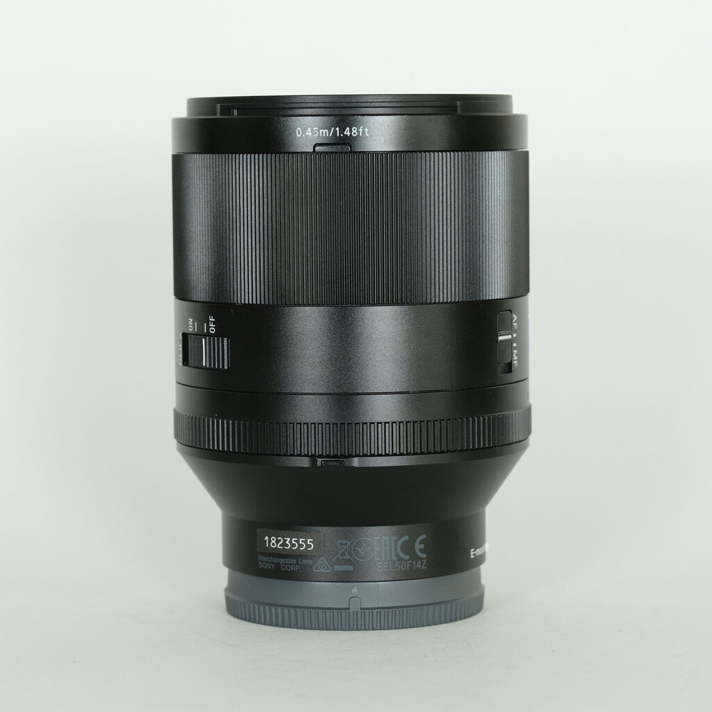 SONY Planar T* FE 50mm F1.4 ZA SEL50F14Z SONY Planar T* FE 50mm F1.4 ZA SEL50F14Z