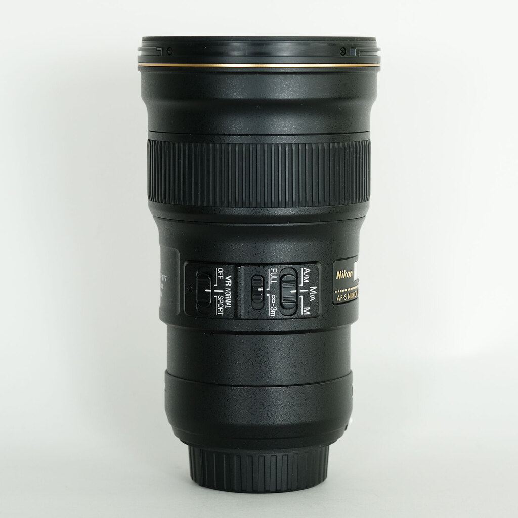 Nikon AF-S NIKKOR 300mm f/4E PF ED VR Nikon AF-S NIKKOR 300mm f/4E PF ED VR