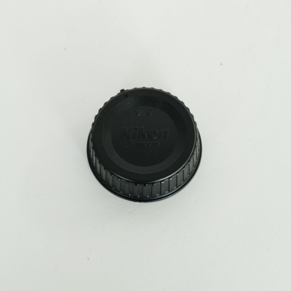 Nikon AF-S DX NIKKOR 18-140mm F3.5-5.6G ED VR Nikon AF-S DX NIKKOR 18-140mm F3.5-5.6G ED VR