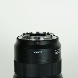 Panasonic LUMIX S 20-60mm F3.5-5.6 Panasonic LUMIX S 20-60mm F3.5-5.6