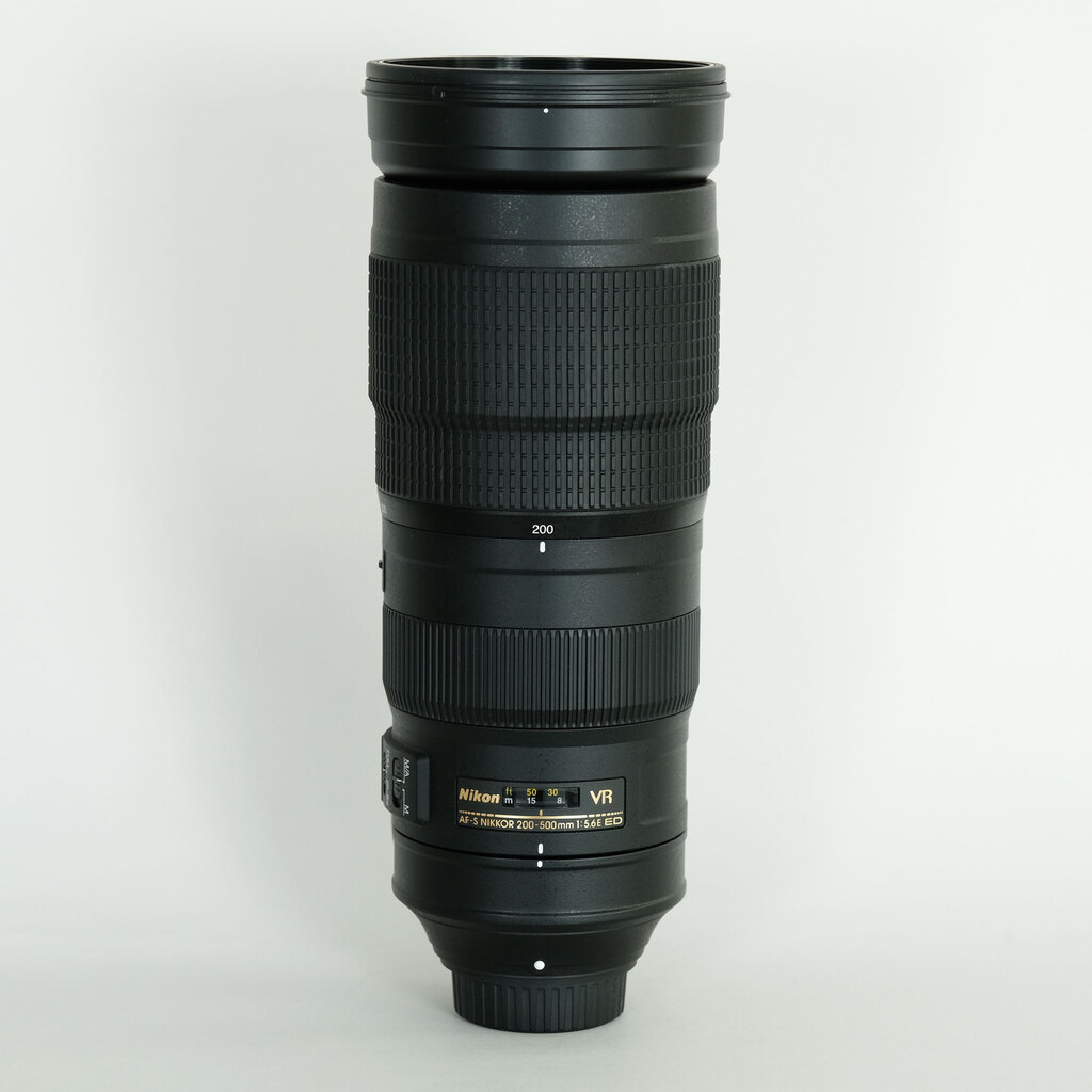 Nikon AF-S NIKKOR 200-500mm f/5.6E ED VR Nikon AF-S NIKKOR 200-500mm f/5.6E ED VR