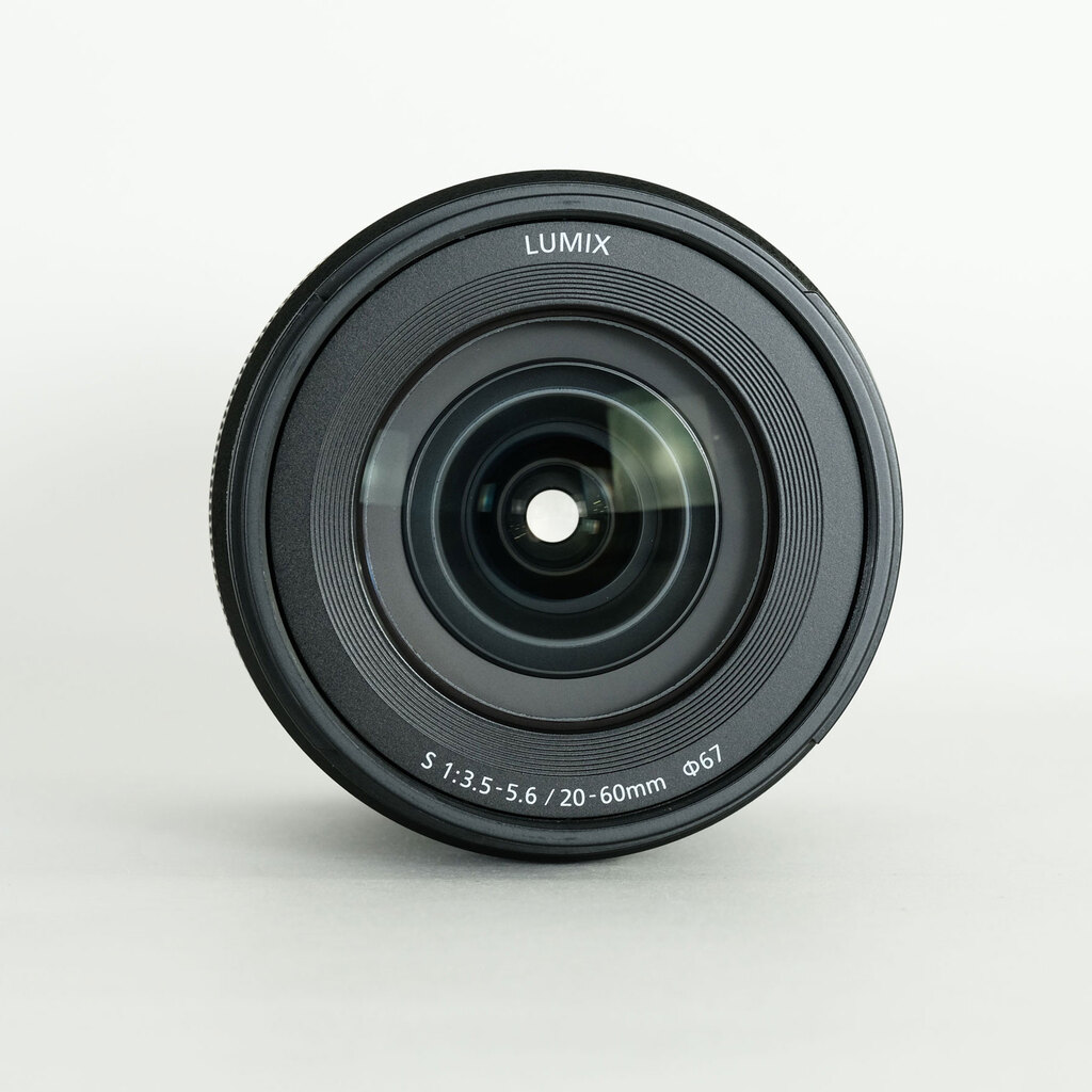 Panasonic LUMIX S 20-60mm F3.5-5.6 Panasonic LUMIX S 20-60mm F3.5-5.6