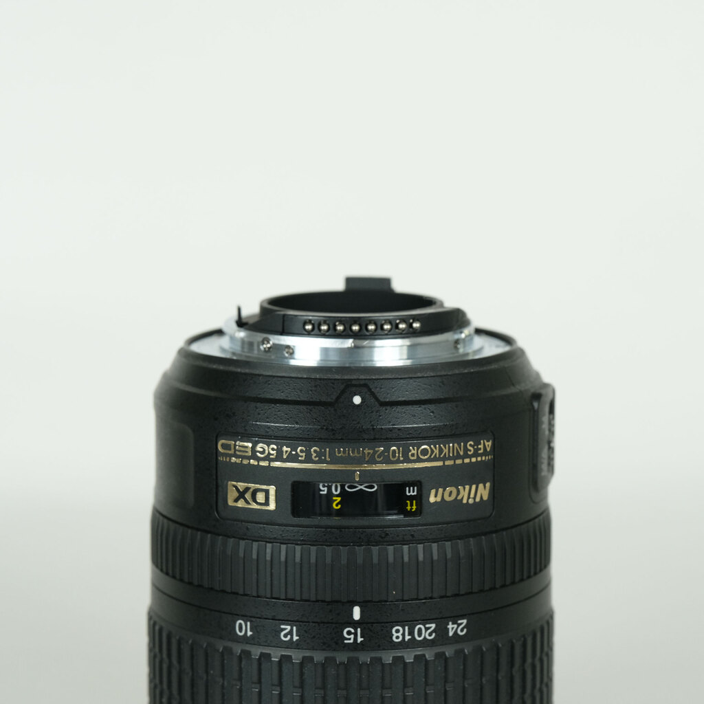 Nikon AF-S DX NIKKOR 10-24mm f/3.5-4.5G ED Nikon AF-S DX NIKKOR 10-24mm f/3.5-4.5G ED