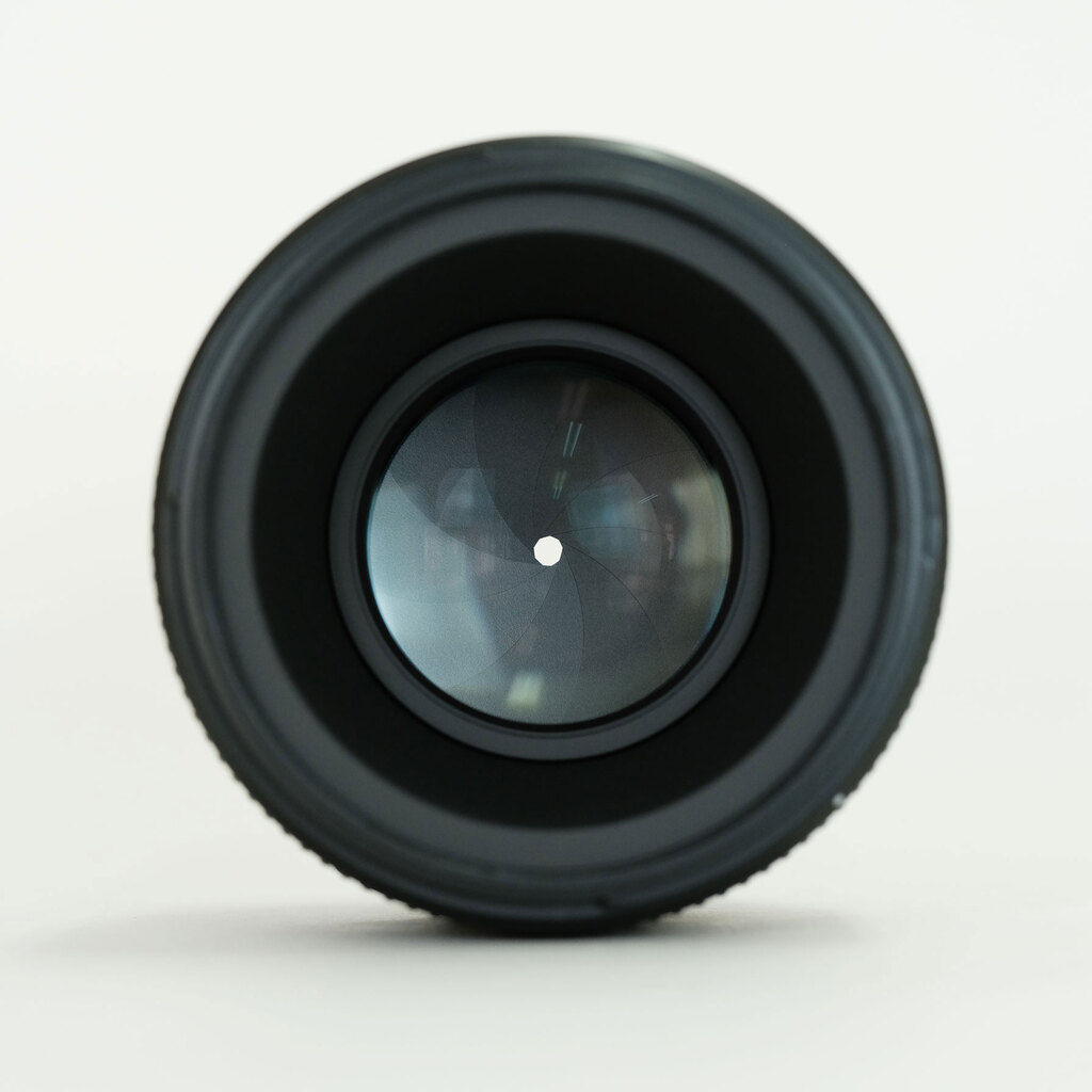 Nikon AF-S NIKKOR 58mm f/1.4G Nikon AF-S NIKKOR 58mm f/1.4G