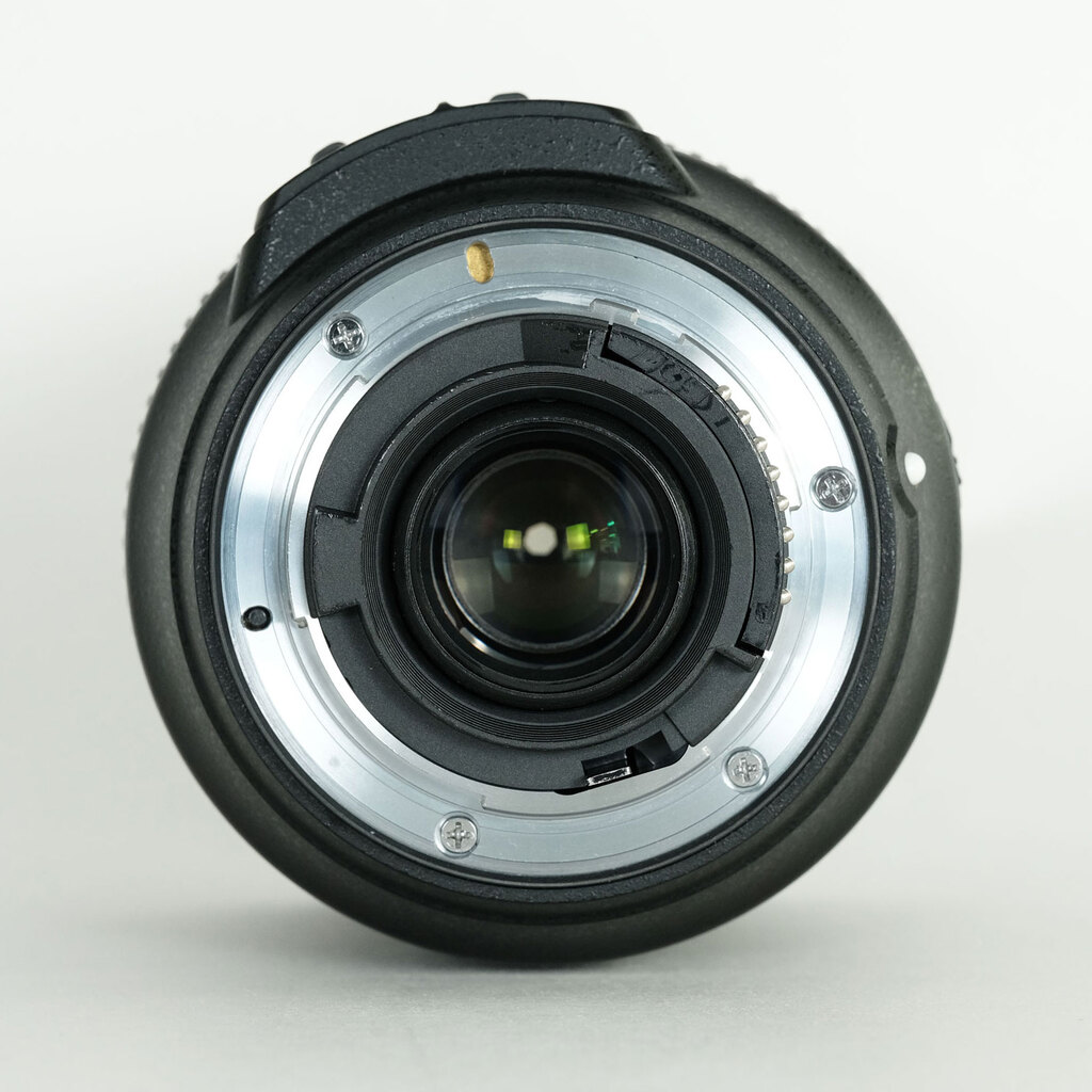 Nikon AF-S NIKKOR 24-85mm F3.5-4.5G ED VR Nikon AF-S NIKKOR 24-85mm F3.5-4.5G ED VR