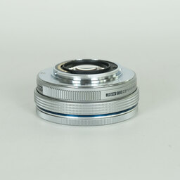 OLYMPUS M.ZUIKO DIGITAL ED 14-42mm F3.5-5.6 EZ シルバー