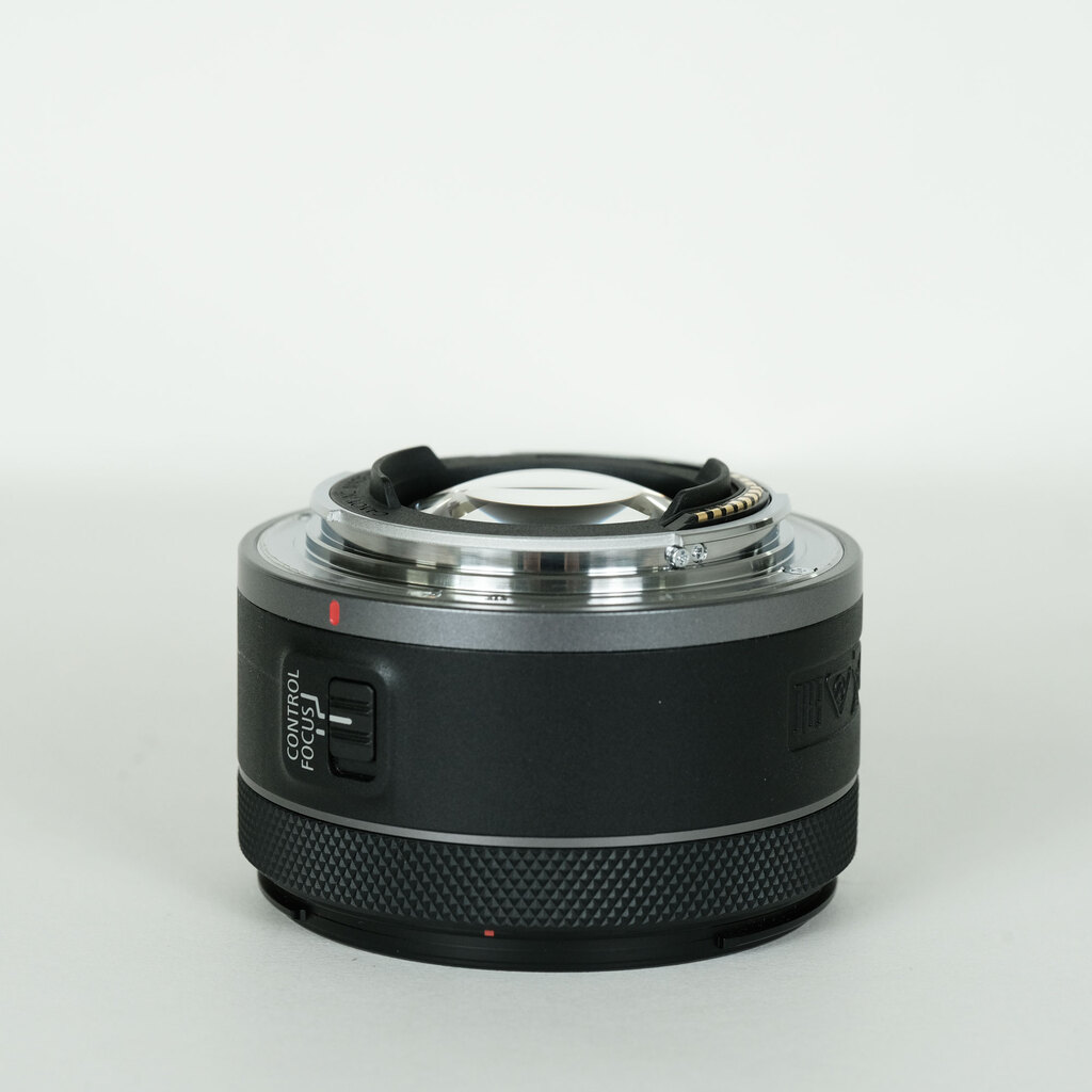 Canon RF16mm F2.8 STM Canon RF16mm F2.8 STM