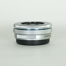 OLYMPUS M.ZUIKO DIGITAL ED 14-42mm F3.5-5.6 EZ シルバー OLYMPUS M.ZUIKO DIGITAL ED 14-42mm F3.5-5.6 EZ シルバー