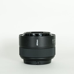 Nikon NIKKOR Z 40mm f/2 Nikon NIKKOR Z 40mm f/2