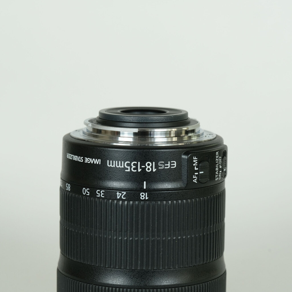 Canon EF-S18-135mm F3.5-5.6 IS STM Canon EF-S18-135mm F3.5-5.6 IS STM