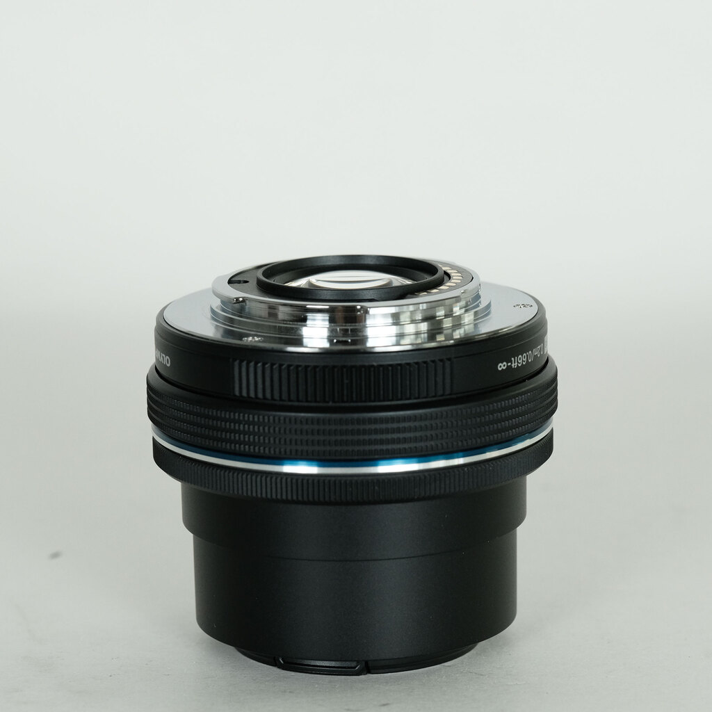 OLYMPUS M.ZUIKO DIGITAL ED 14-42mm F3.5-5.6 EZ ブラック