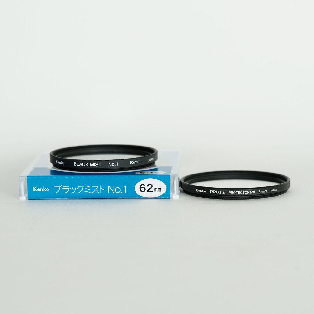 FUJIFILM XF56mmF1.2 R FUJIFILM XF56mmF1.2 R