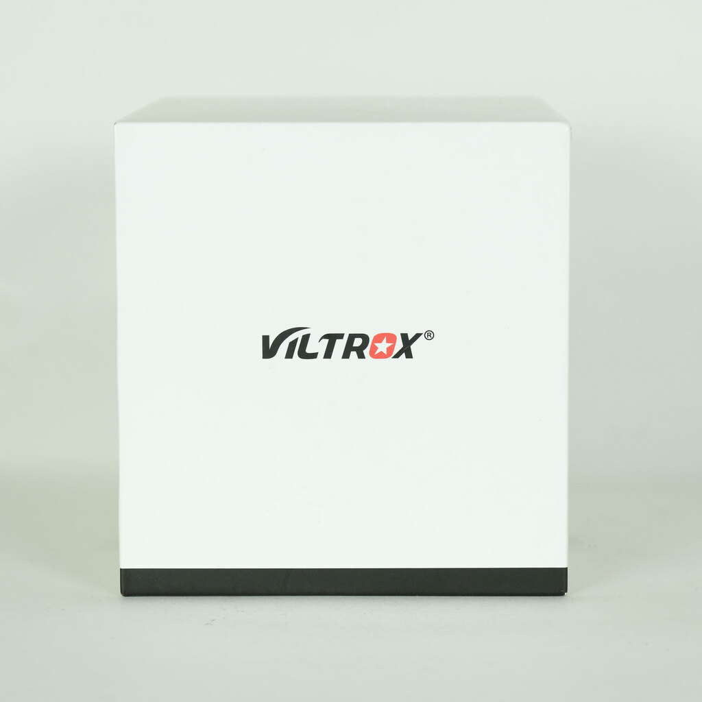 VILTROX AF 85mm F1.8 II (フジフイルムX用) VILTROX AF 85mm F1.8 II (フジフイルムX用)