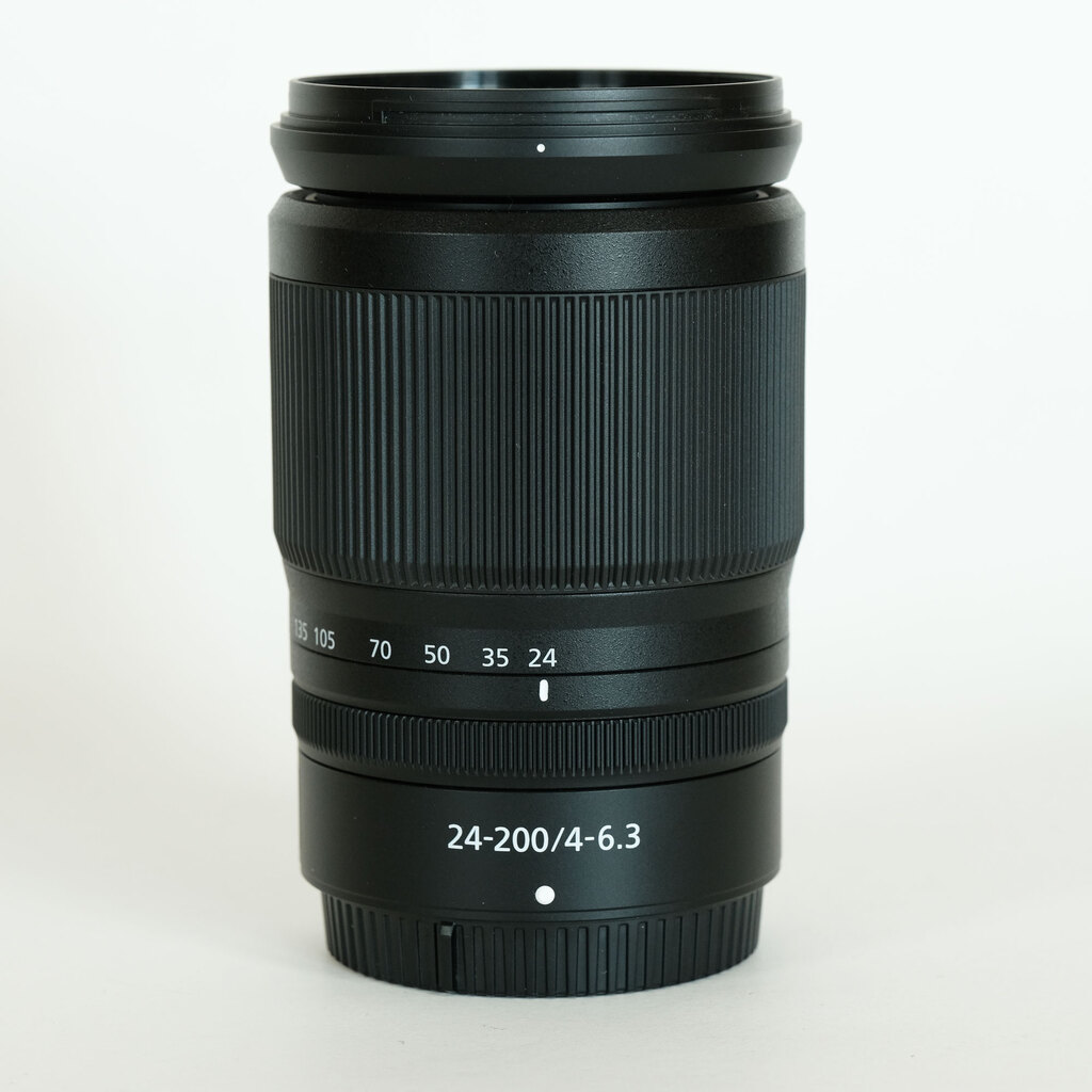 Nikon NIKKOR Z 24-200mm f/4-6.3 VR Nikon NIKKOR Z 24-200mm f/4-6.3 VR
