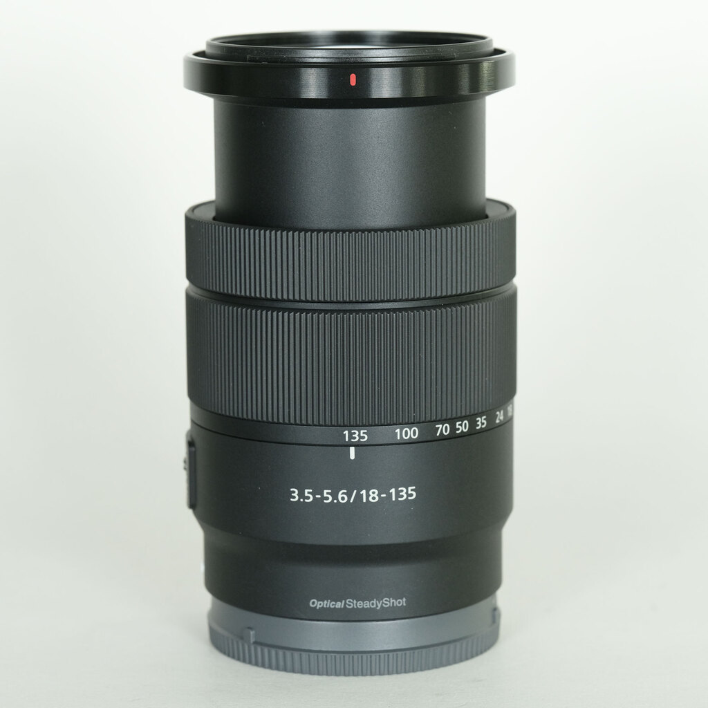 SONY E 18-135mm F3.5-5.6 OSS SEL18135