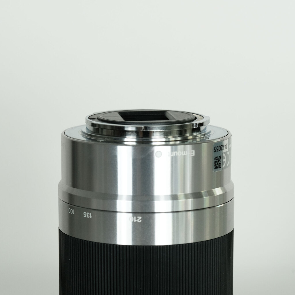 SONY E 55-210mm F4.5-6.3 OSS SEL55210の出品 | ONE SCENE