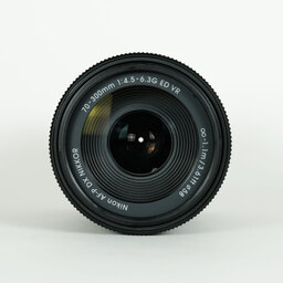 Nikon AF-P DX NIKKOR 70-300mm f/4.5-6.3G ED VR Nikon AF-P DX NIKKOR 70-300mm f/4.5-6.3G ED VR