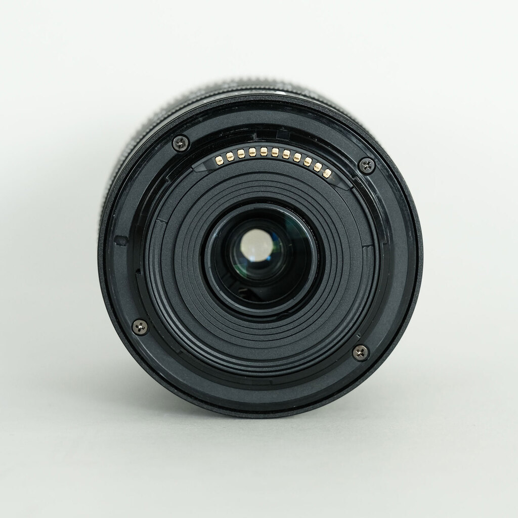 Nikon NIKKOR Z DX 18-140mm f/3.5-6.3 VR Nikon NIKKOR Z DX 18-140mm f/3.5-6.3 VR