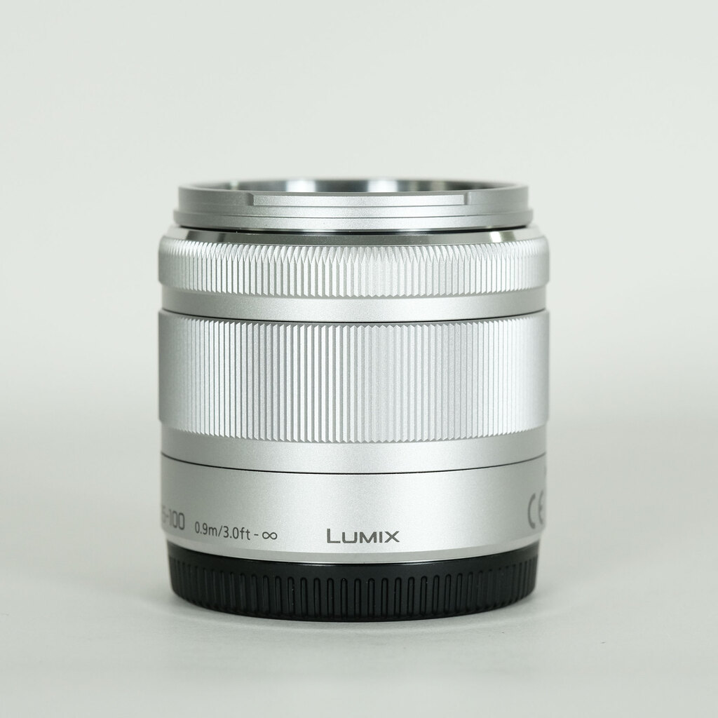 Panasonic LUMIX G VARIO 35-100mm / F4.0-5.6 ASPH. / MEGA O.I.S. Panasonic LUMIX G VARIO 35-100mm / F4.0-5.6 ASPH. / MEGA O.I.S.