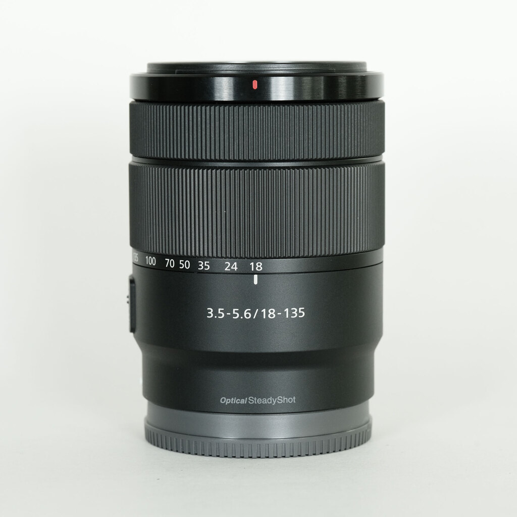 SONY E 18-135mm F3.5-5.6 OSS SEL18135