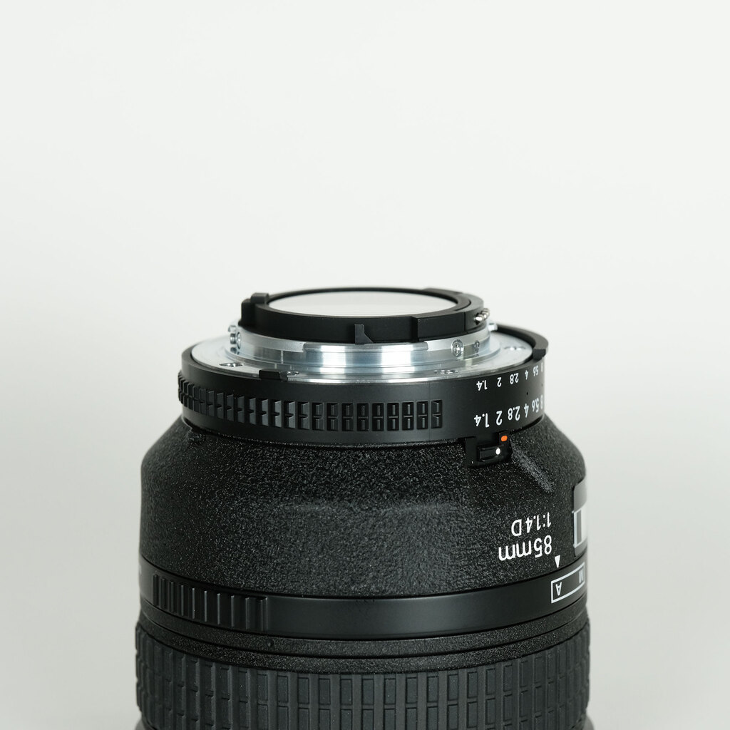 Nikon Ai AF Nikkor 85mm F1.4D IF Nikon Ai AF Nikkor 85mm F1.4D IF