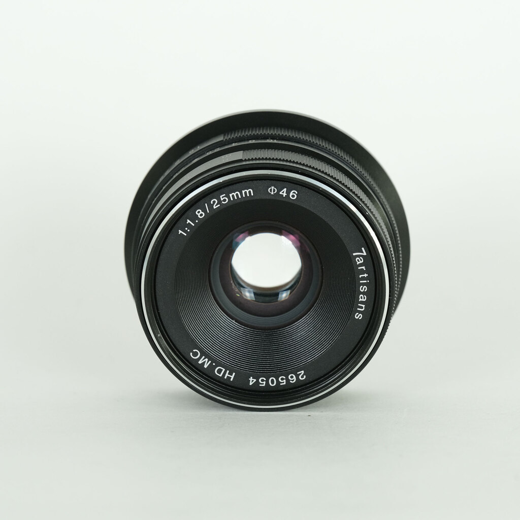 七工匠 7artisans 25mm F1.8 (フジフイルムX用) ブラック 七工匠 7artisans 25mm F1.8 (フジフイルムX用) ブラック