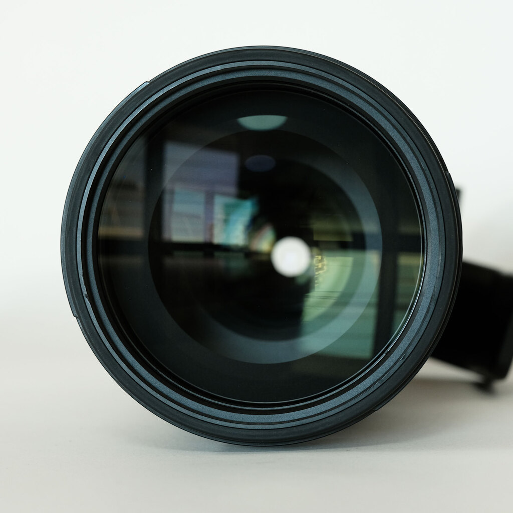 Nikon AF-S NIKKOR 200-500mm f/5.6E ED VR Nikon AF-S NIKKOR 200-500mm f/5.6E ED VR