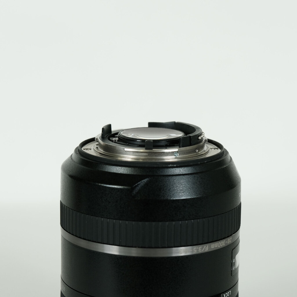 TAMRON 28-300mm F3.5-6.3 Di VC PZD/Model A010N（ニコンF用）