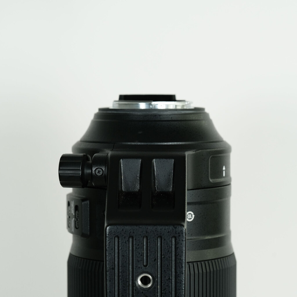 Nikon AF-S NIKKOR 200-500mm f/5.6E ED VR Nikon AF-S NIKKOR 200-500mm f/5.6E ED VR