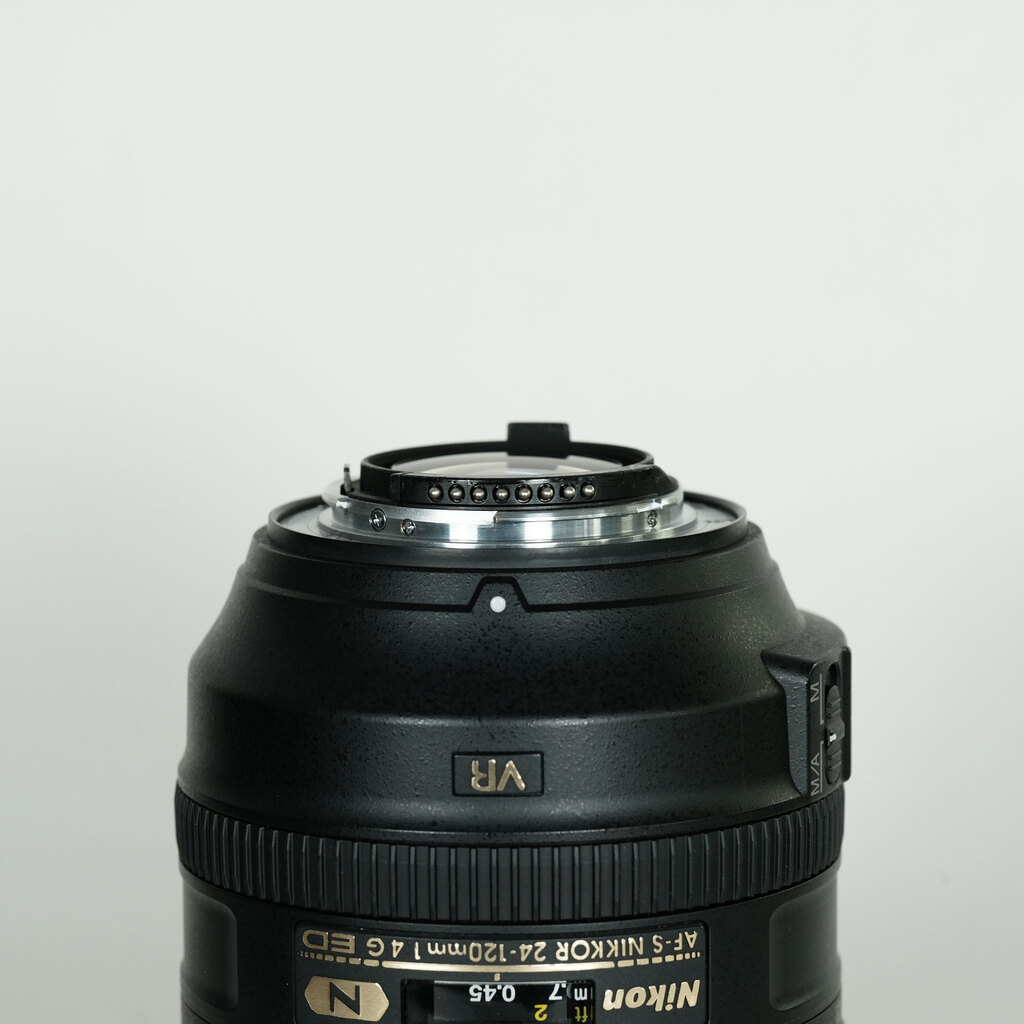 Nikon AF-S NIKKOR 24-120mm f/4G ED VR Nikon AF-S NIKKOR 24-120mm f/4G ED VR