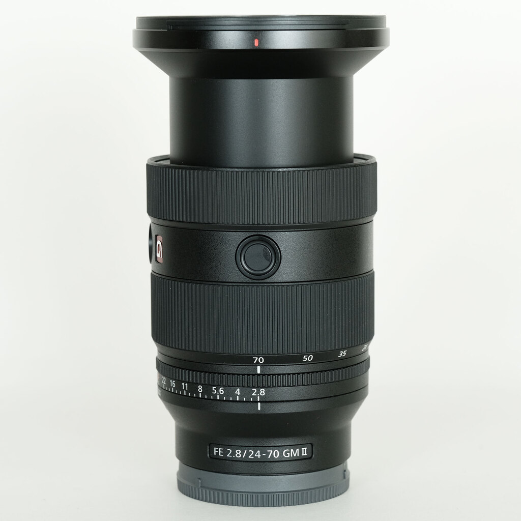 美品　SONYF　E 24-70mm F2.8 GM II　おまけ付 ソニーがFE 24-70mm F2.8 GM IIを発売 | CineD