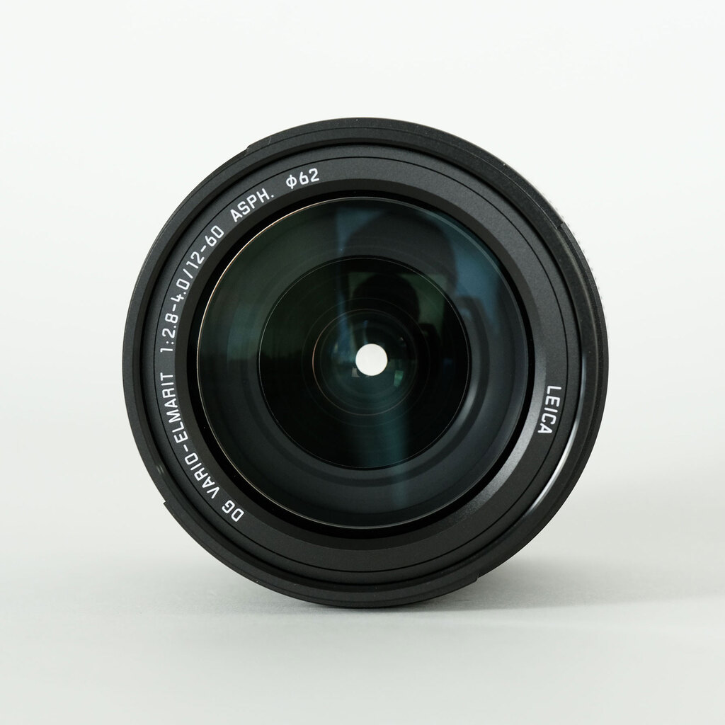 Panasonic LEICA DG VARIO-ELMARIT 12-60mm / F2.8-4.0 ASPH. / POWER O.I.S. Panasonic LEICA DG VARIO-ELMARIT 12-60mm / F2.8-4.0 ASPH. / POWER O.I.S.