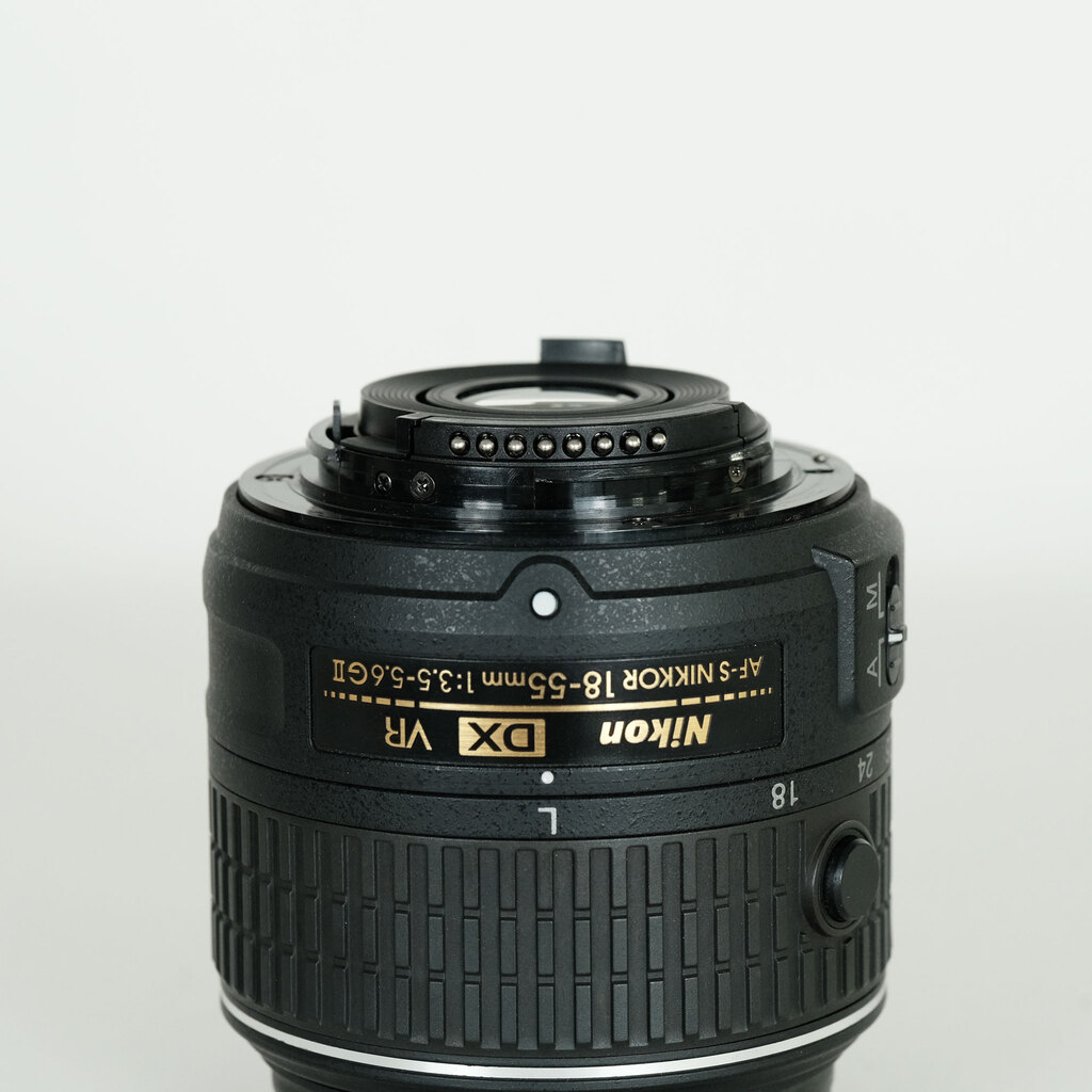 Nikon AF-S DX NIKKOR 18-55mm f3.5-5.6G VR II
