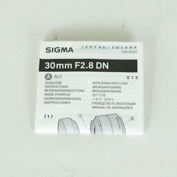 SIGMA A 30mm F2.8 DN (マイクロフォーサーズ用)シルバー SIGMA A 30mm F2.8 DN (マイクロフォーサーズ用)シルバー