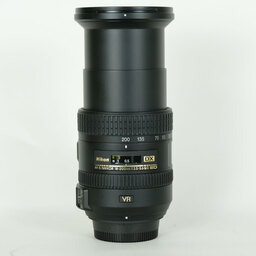 Nikon AF-S DX NIKKOR 18-200mm F3.5-5.6G ED VR II Nikon AF-S DX NIKKOR 18-200mm F3.5-5.6G ED VR II