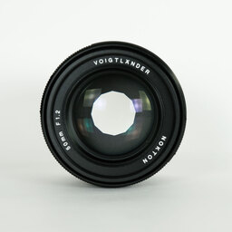 Voigtlander NOKTON 50mm F1.2 Aspherical E-mount (ソニーE用) Voigtlander NOKTON 50mm F1.2 Aspherical E-mount (ソニーE用)