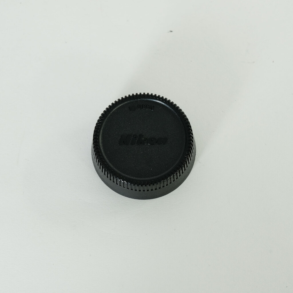 Nikon AF-S VR Zoom-Nikkor 24-120mm F3.5-5.6G IF-ED Nikon AF-S VR Zoom-Nikkor 24-120mm F3.5-5.6G IF-ED