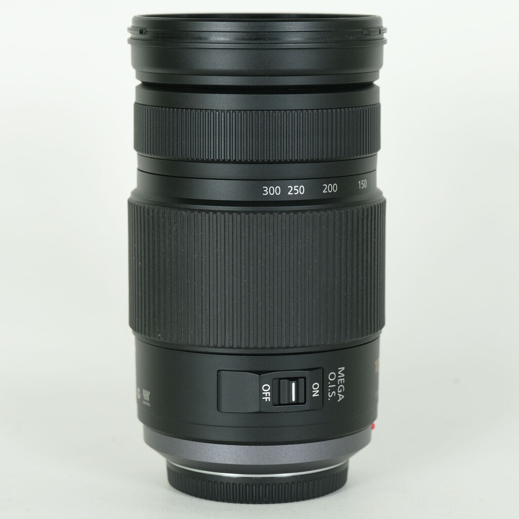 Panasonic LUMIX G VARIO 100-300mm / F4.0-5.6 / POWER O.I.S.