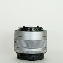 Canon EF-M15-45mm F3.5-6.3 IS STM Canon EF-M15-45mm F3.5-6.3 IS STM