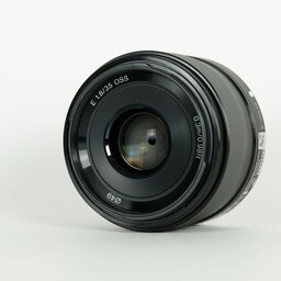 SONY E 35mm F1.8 OSS SEL35F18 SONY E 35mm F1.8 OSS SEL35F18